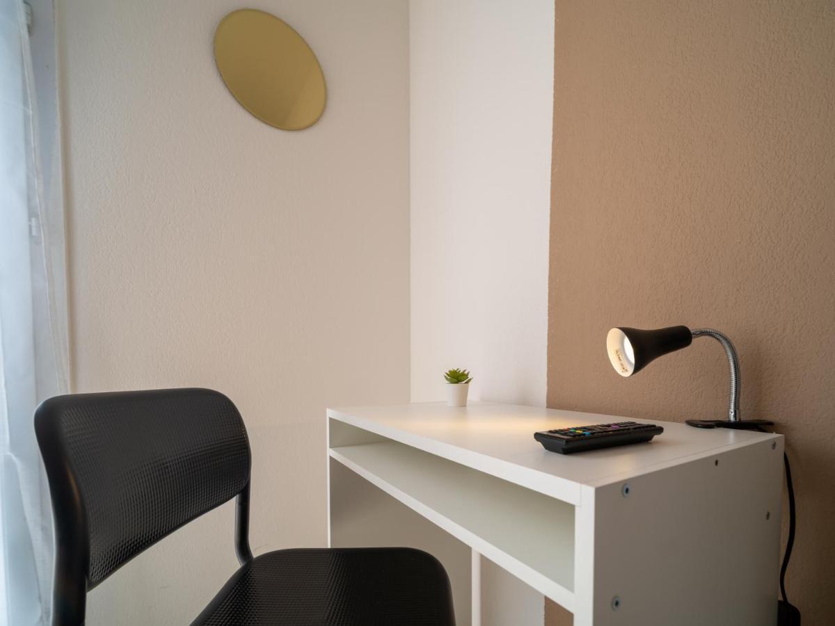 Appartement Climatise Avec Parking A 6Min A Pied De La Gare St Charles Marseille Exterior photo