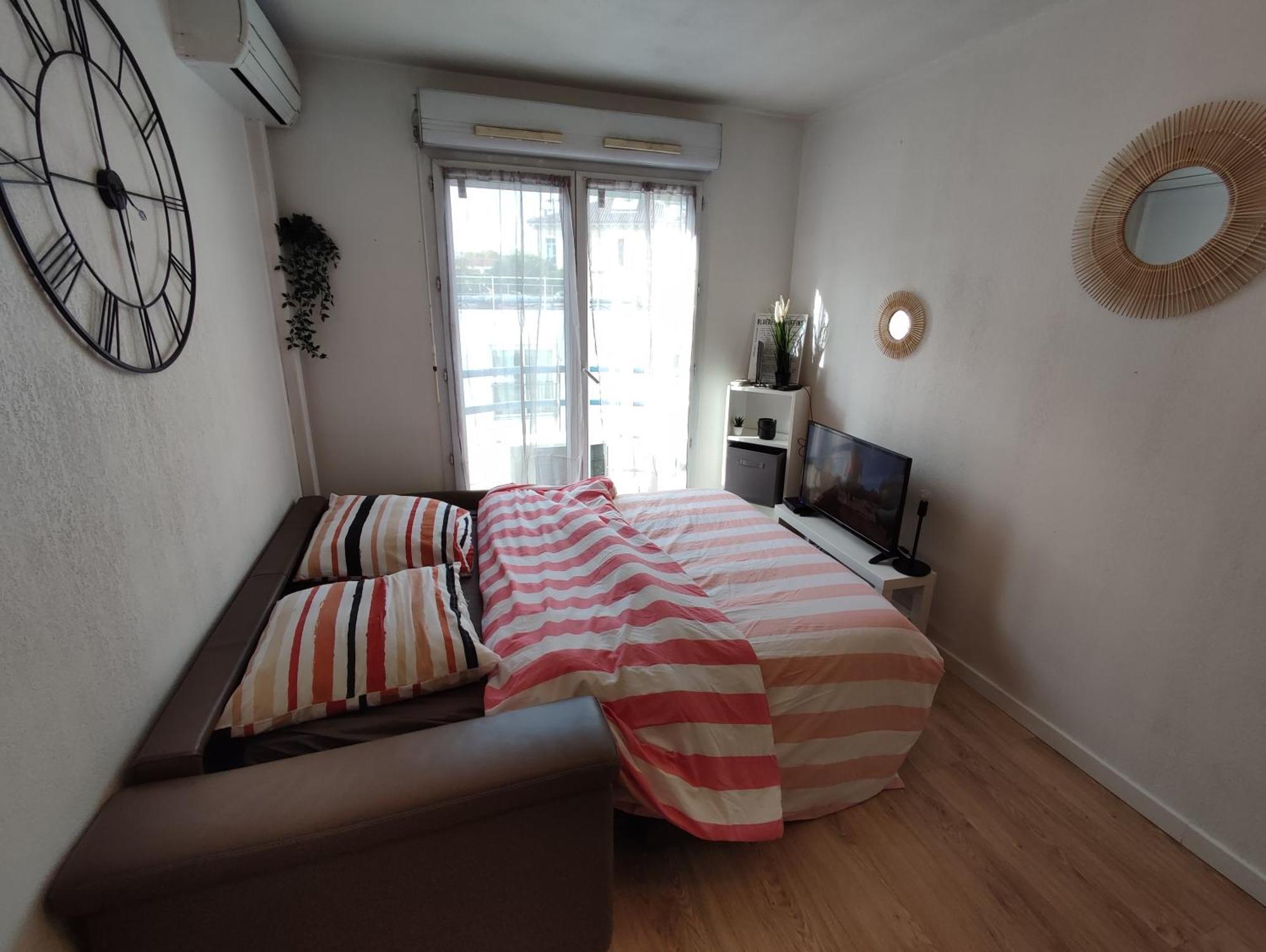 Appartement Climatise Avec Parking A 6Min A Pied De La Gare St Charles Marseille Exterior photo